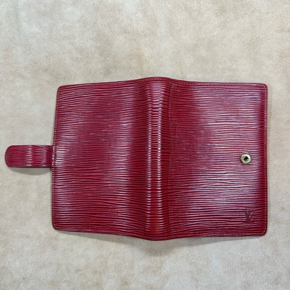 Louis Vuitton Red Epi Leather Agenda Cover - Picture 3 of 5